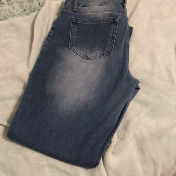 Jeans - Picture 6 of 7